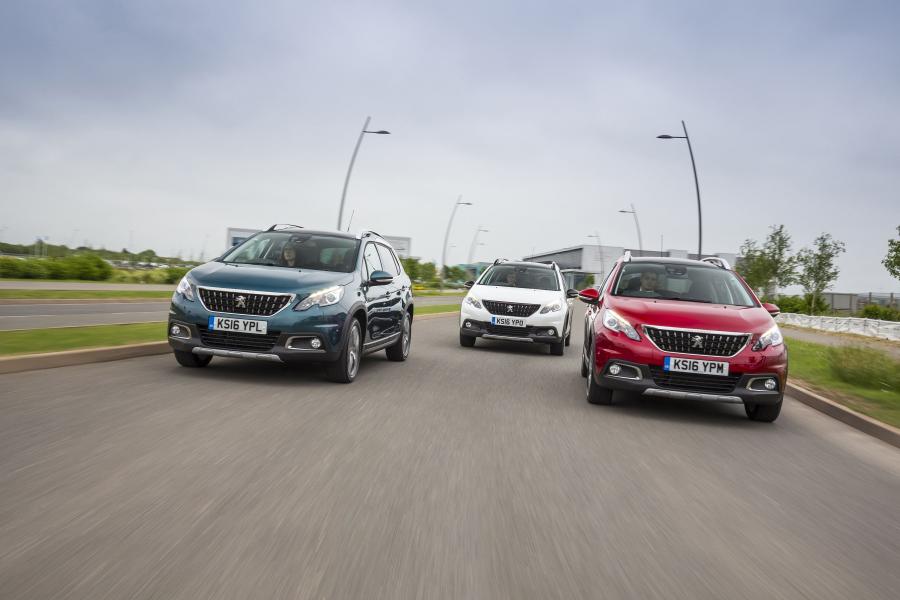  Peugeot 2008 2016 года  (UK) (фото 16 из 17)